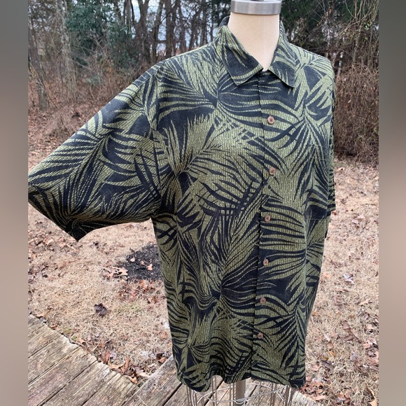 Silk Palm Leaf Hawaiian Button-Up Shirt - Picture 11 of 16